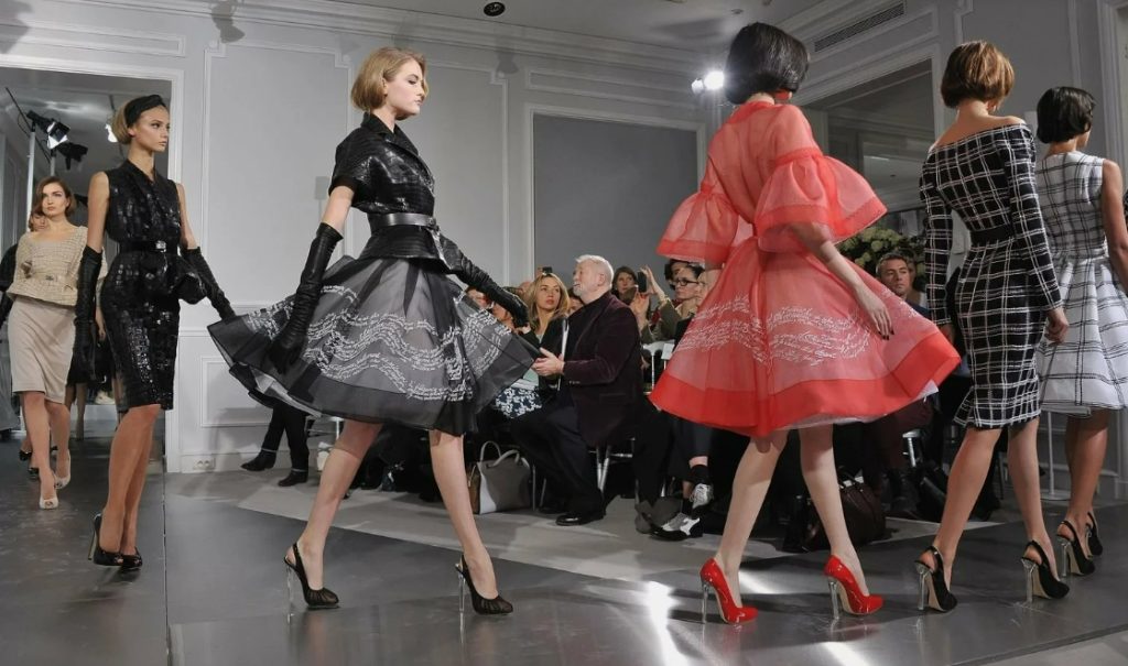 DIOR - это роскошный модный бренд